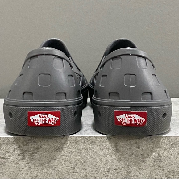 Vans Trek Slip-on Grey Perforated Loafers Water friendly shoes Size 12 - Picture 4 of 8